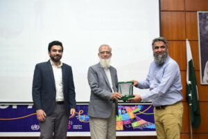 1 SCHUITEMAS ORGANIZATIONAL EXCELLENCE MODEL AT HAMDARD UNIVERSITY