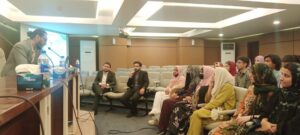 2 PSX CONDUCTS INVESTOR AWARENESS SESSION FOR HAMDARD UNIVERSITY