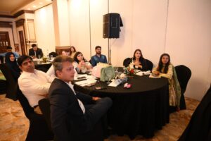 4 UNIVERSITY SERVICE EXCELLENCE TRAINING